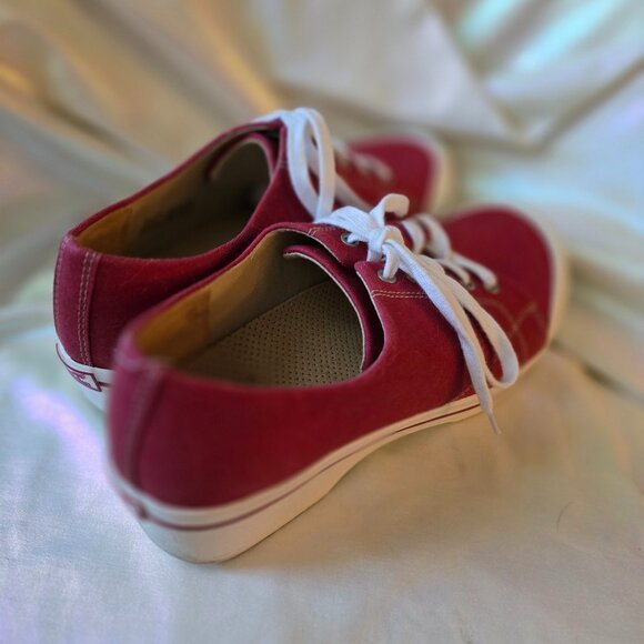 Dansko Veda Sneakers - Size 41 (US 10.5) EUC - Red and White shoes - Picture 3 of 10
